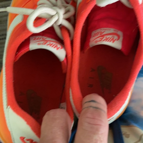 Orange gradient Nikes - Picture 5 of 6
